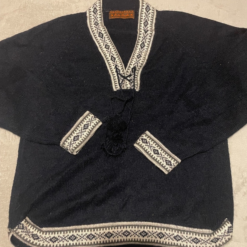 Ante Meche 100% Alpaca V-Neck Sweater Womens Medium Navy Blue Made in Peru